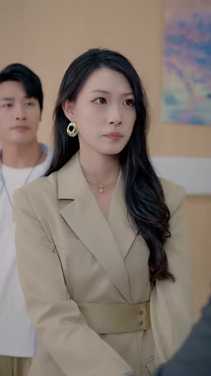 一颗黄金梨救了全村人(88集) 一颗黄金梨救了全村人(88集)超好看的短剧追完不后悔