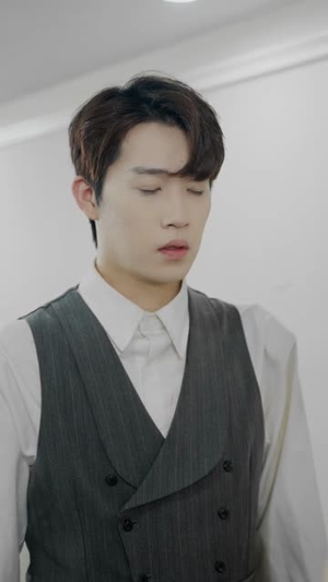 重回十年前,前妻选择初恋后完蛋了(54集) 重回十年前,前妻选择初恋后完蛋了(54集)忍不住一口气看到短剧大结局