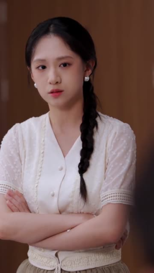 灰白世界里的你（70集）在线观看全集的热门短剧推荐