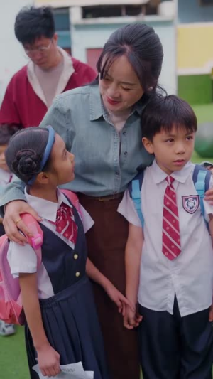 中年被裁后，我拿下总裁弟弟（66集）红果免费短剧免费看全集