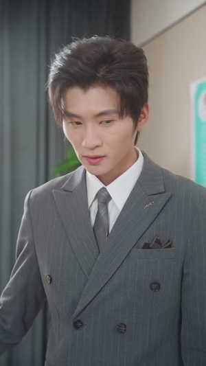 我靠摆摊南天门，走上人生巅峰（68集）新剧来袭热门短剧推荐