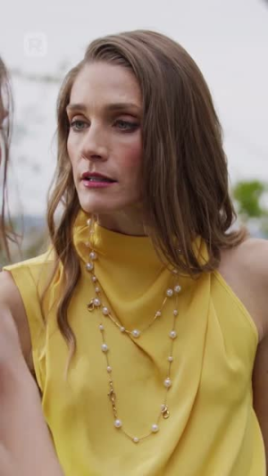 如何驯养银狐 （71集）海量热门短剧免费看