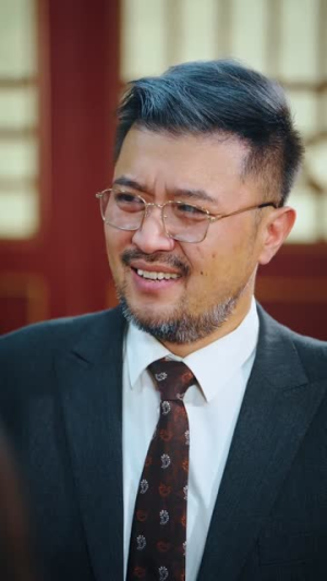 拥有透视神眼,我鉴宝天下(89集) 拥有透视神眼,我鉴宝天下(89集)古装穿越短剧推荐